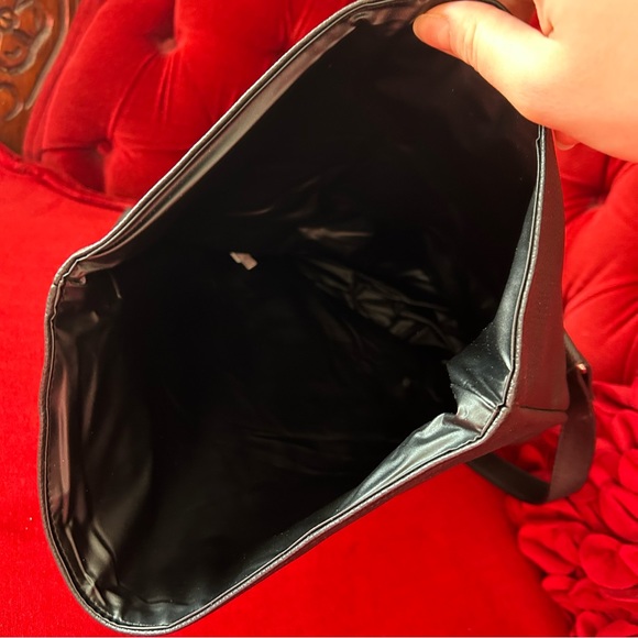 NWT Leatherette Lunchbox - Picture 3 of 4